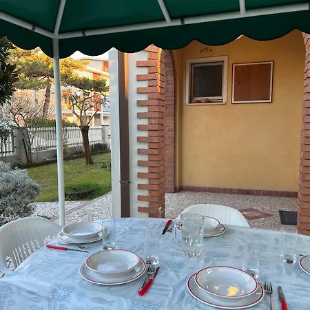 Giardini Apartment *